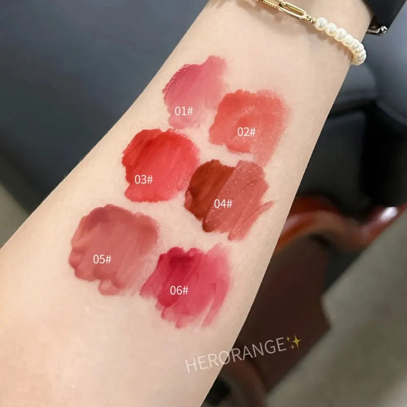 Gloss labial (lip tint)